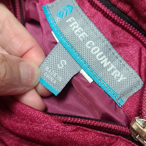 Pink Free Country Quilted Vest, Reversible, Size Small - Picture 7 of 9